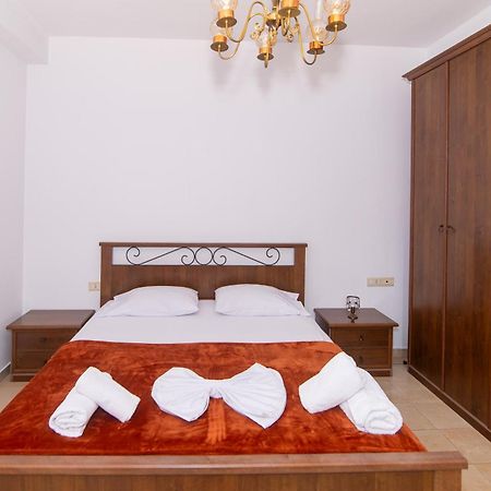 Vintage Blloku Apartment Tirana Eksteriør billede